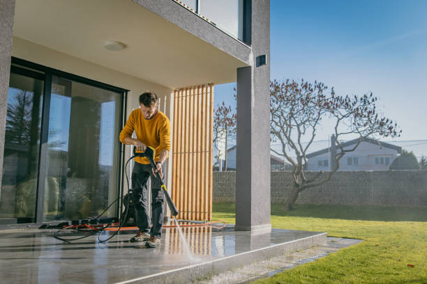 Best Animal Enclosure Cleaning  in Ly Lake, IL